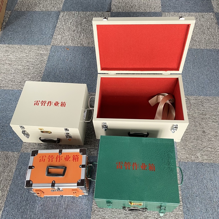 三乡镇爆破工程作业箱如何选择？玻璃钢与传统材质的全面对比